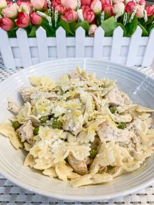 Lemon Farfalle Pasta with Chicken
